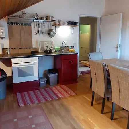 Chalet Catton Four Bedroom Appartement Near Bad Kleinkirchheim Guest house *