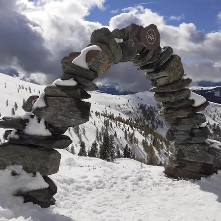 Catton Four Bedroom Near Bad Kleinkirchheim Maison d'hôtes