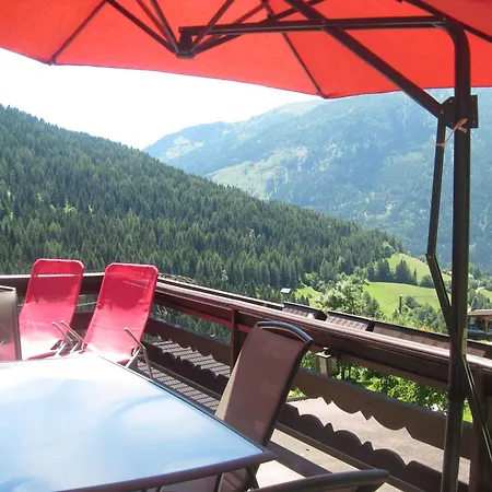 Chalet Catton Four Bedroom Appartement Near Bad Kleinkirchheim Guest house *