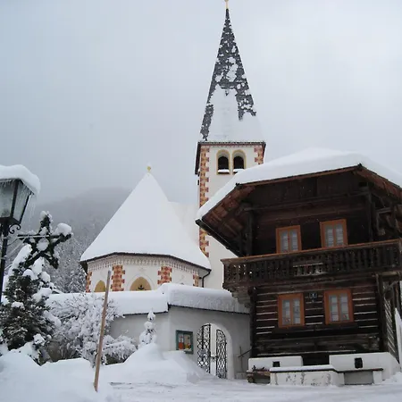 Chalet Catton Four Bedroom Appartement Near Bad Kleinkirchheim Guest house