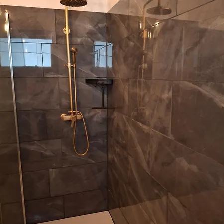 Catton Four Bedroom Near Bad Kleinkirchheim Radenthein