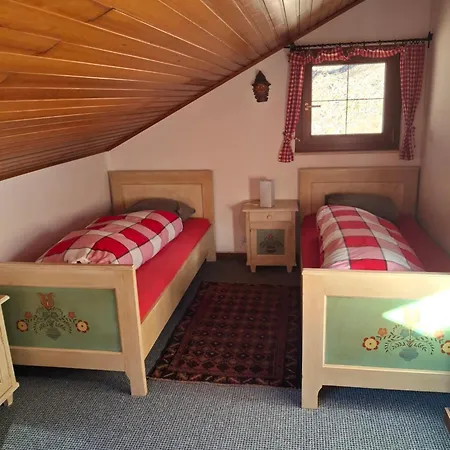 Chalet Catton Four Bedroom Appartement Near Bad Kleinkirchheim *