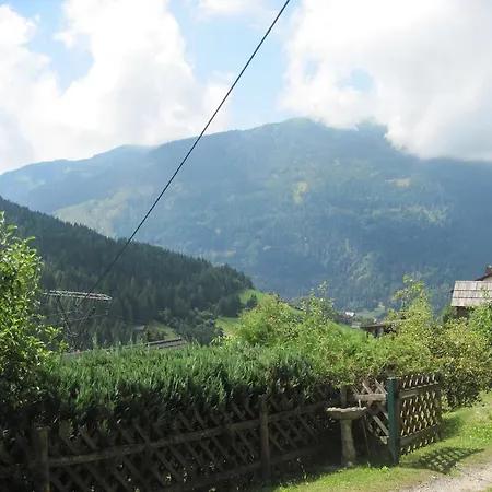 Maison d'hôtes Catton Four Bedroom Near Bad Kleinkirchheim