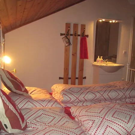 Chalet Catton Four Bedroom Appartement Near Bad Kleinkirchheim Guest house *